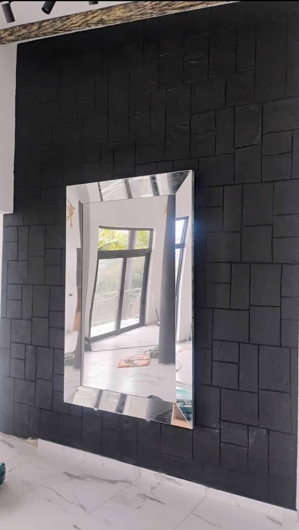 gallery grid image